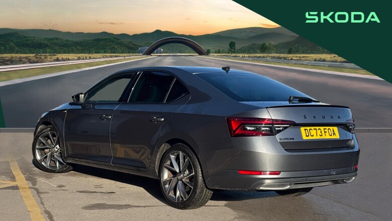 Skoda Superb 2.0 TDI CR Sport Line Plus 5dr DSG Diesel Hatchback